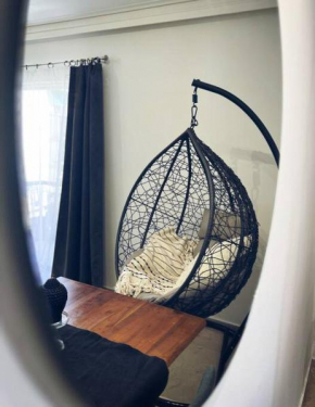 Minimal 3BR Apartment in Athens